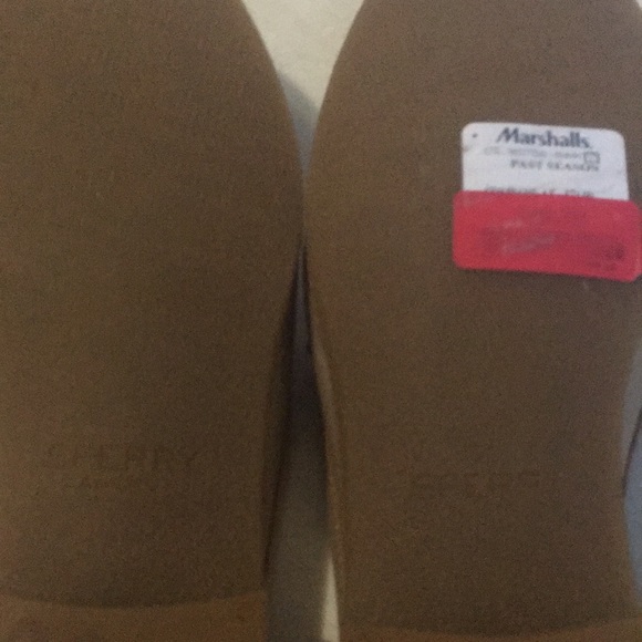 Shoes - Picture 3 of 3